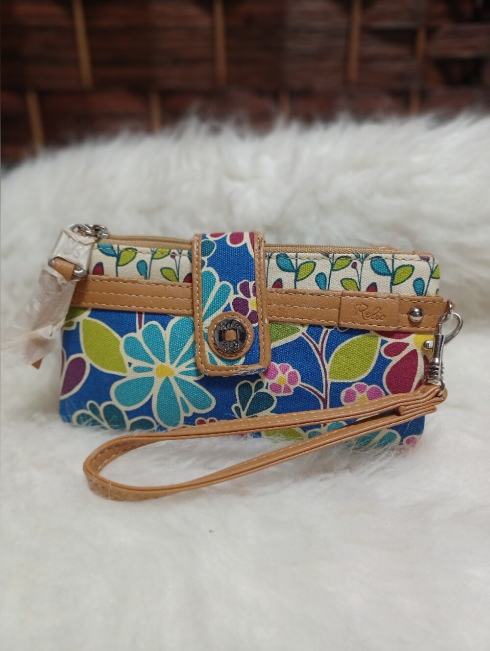 Floral Wristlet Clutch in Blue - Relic * FLAWED